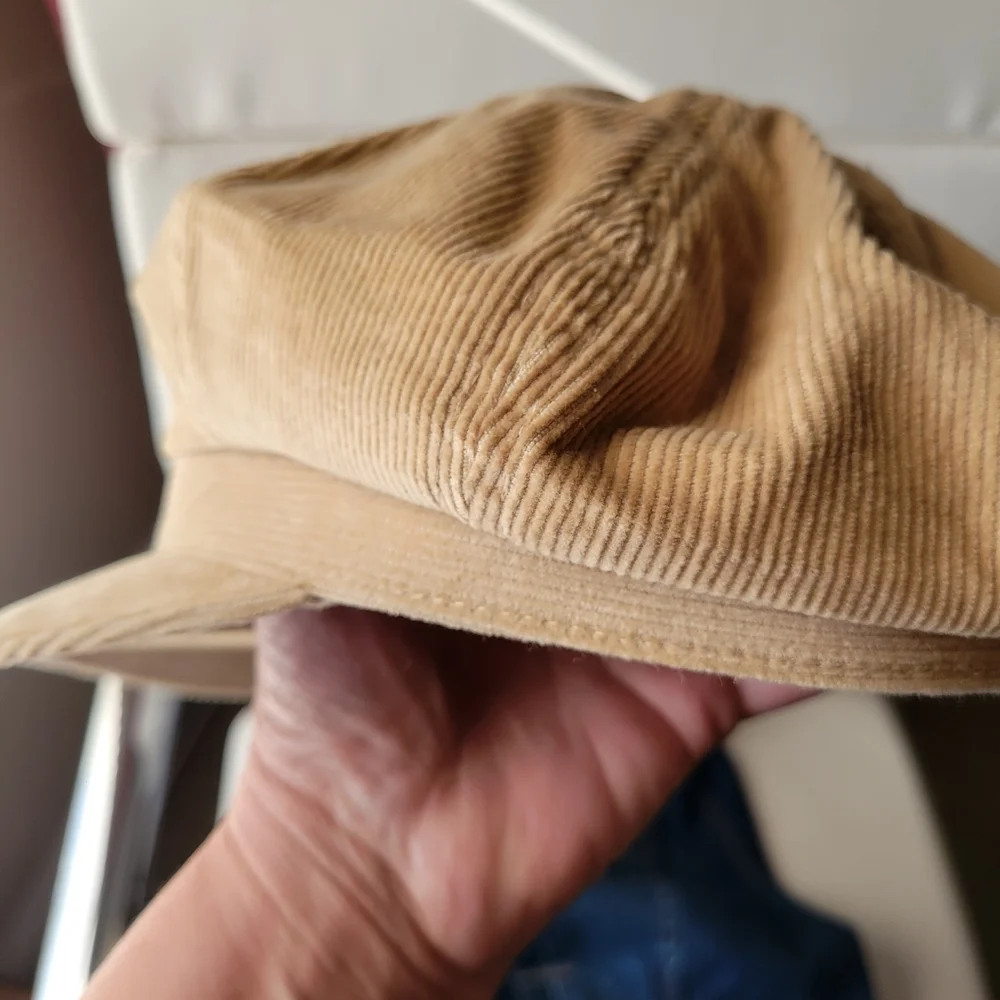 Aeropostale Hat ~ Cap ~ Newsboy ~ Tan Corduroy ~ Boho Hippie Vintage Look ~ GUC